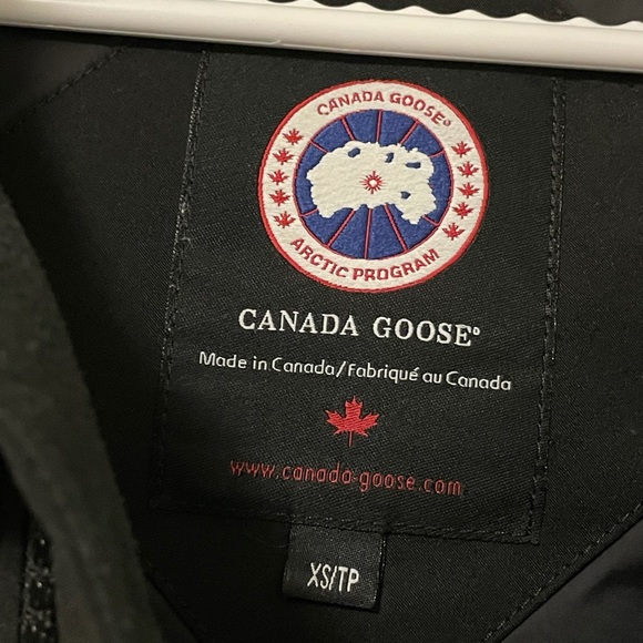 CANADA GOOSE JACKET - Picture 4 of 12
